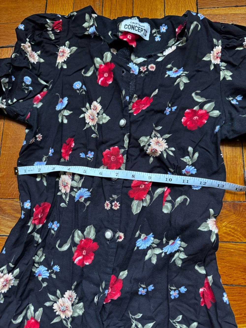 Vintage Floral Button-Front Midi Dress - Picture 4 of 7